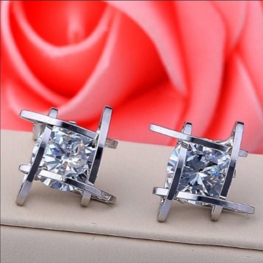 NEW SILVER 3D CAGE DIAMOND STUD EARRINGS